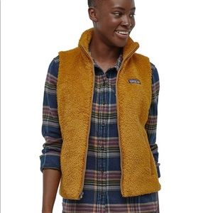 Patagonia Los Gatos fleece vest in wren gold sz M